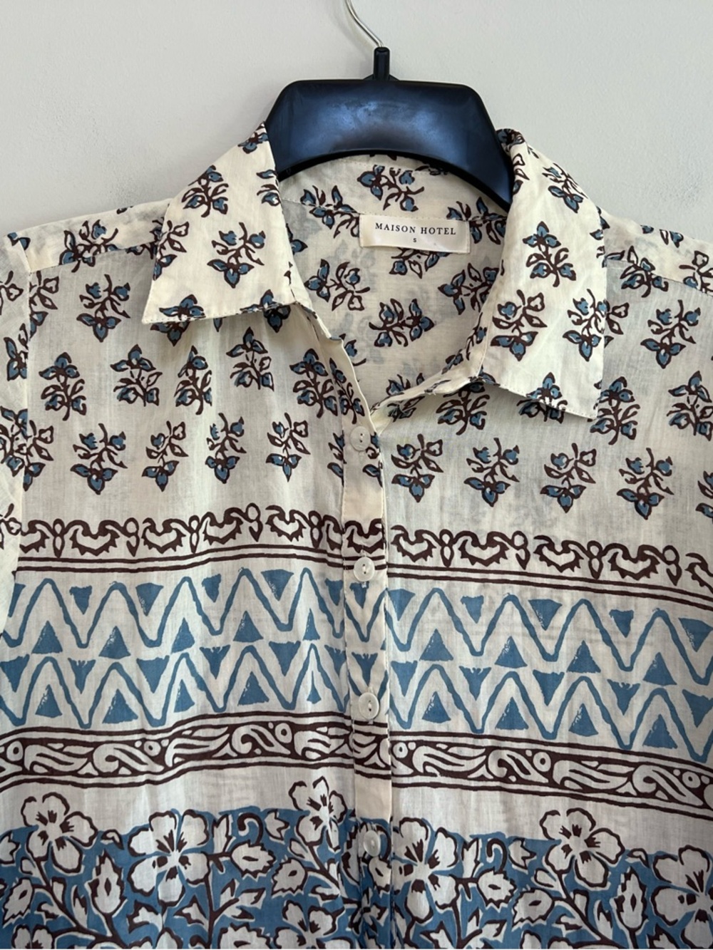 Maison Hotel Justine Floral Button Up Cotton Robe Dress in Ecru White + Blue, S - Picture 7 of 13